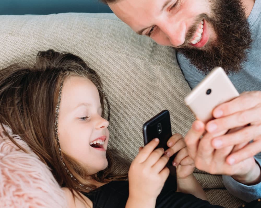 Promover-buenos-hábitos-de-uso-del-celular-en-tus-hijos