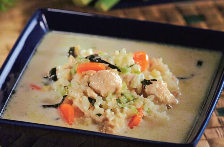 Sopa de pollo con arroz