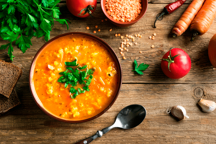 Sopa de lentejas con vegetales: Delicia nutritiva